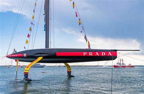 Prada sailing italy